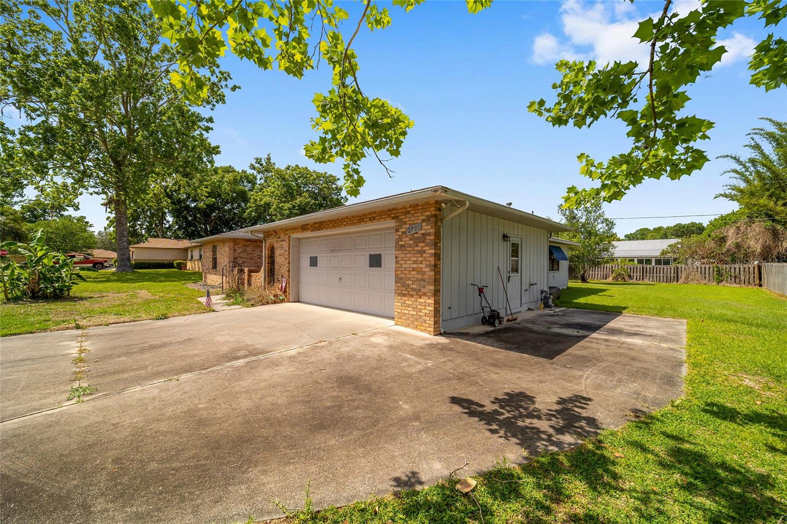 RAVEN HILL - Residential