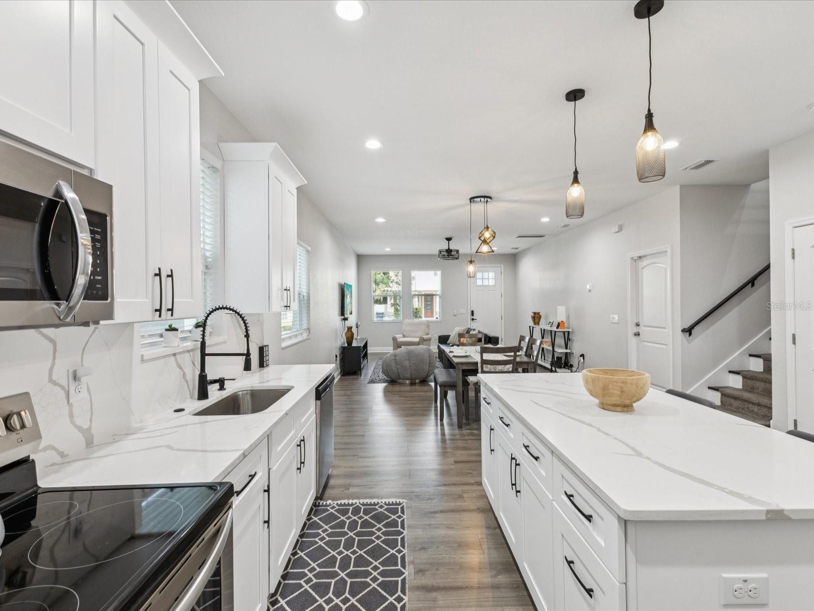 BANZA BANZA - Residential