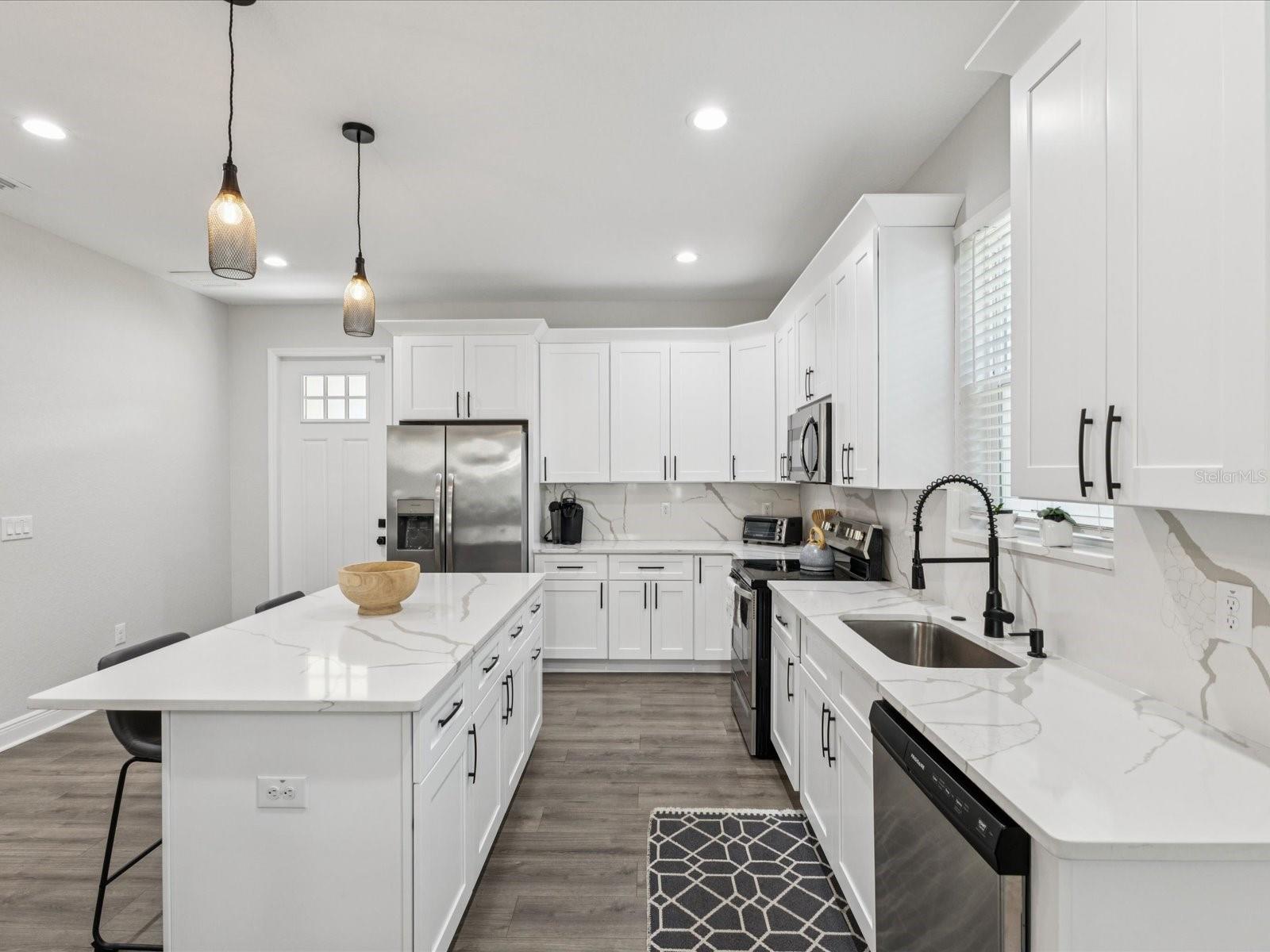 BANZA BANZA - Residential