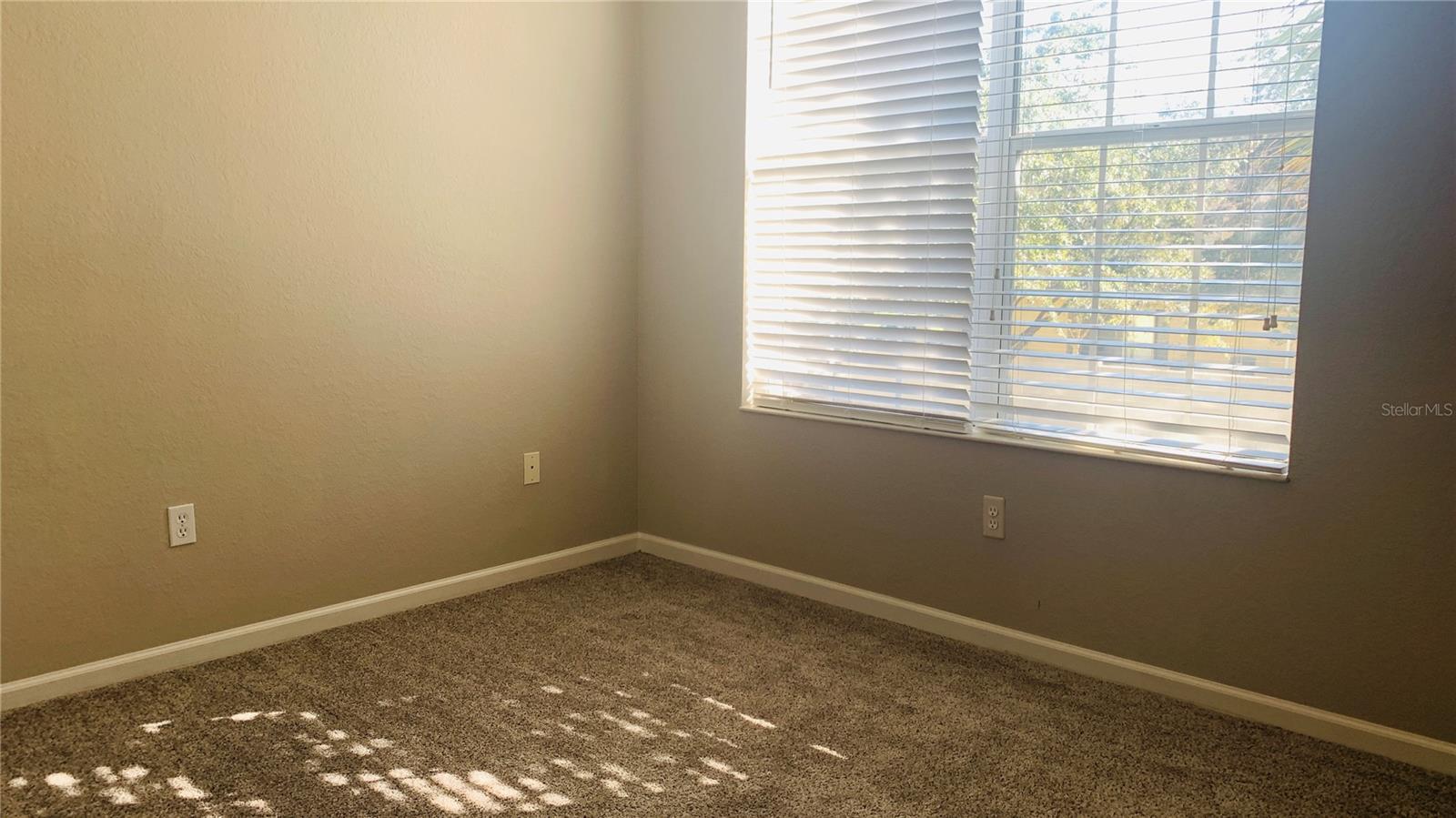 FLORA RIDGE CONDO PH 13 BLDG 7 - Residential