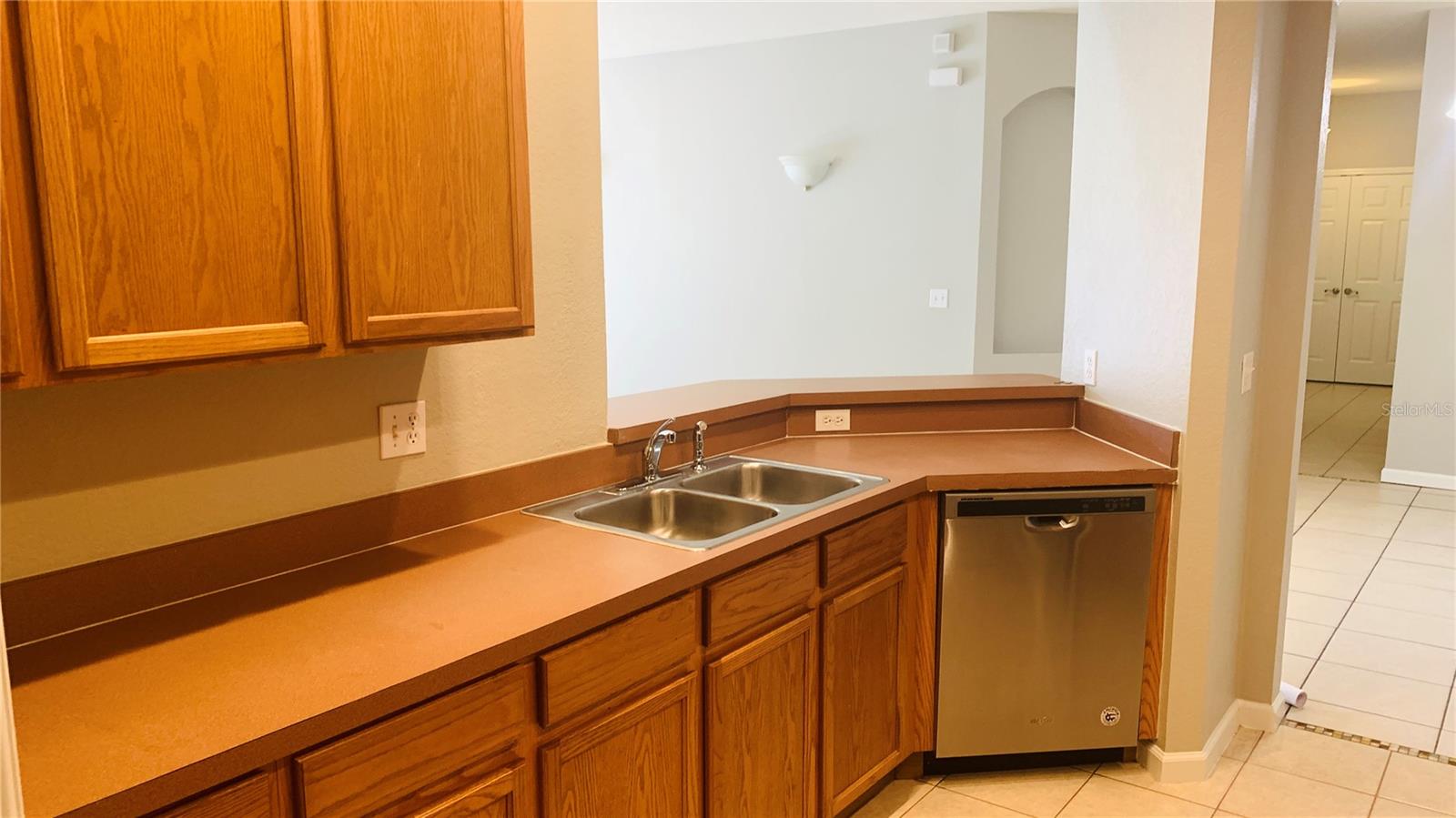 FLORA RIDGE CONDO PH 13 BLDG 7 - Residential