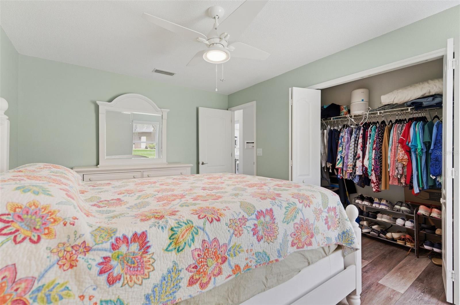 AUTUMN OAKS - Residential