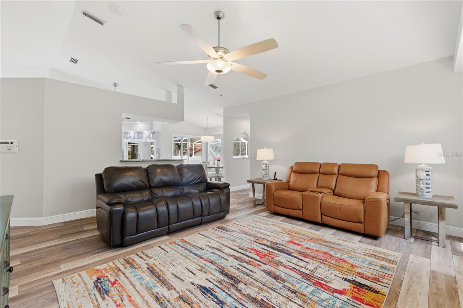 AUTUMN OAKS - Residential