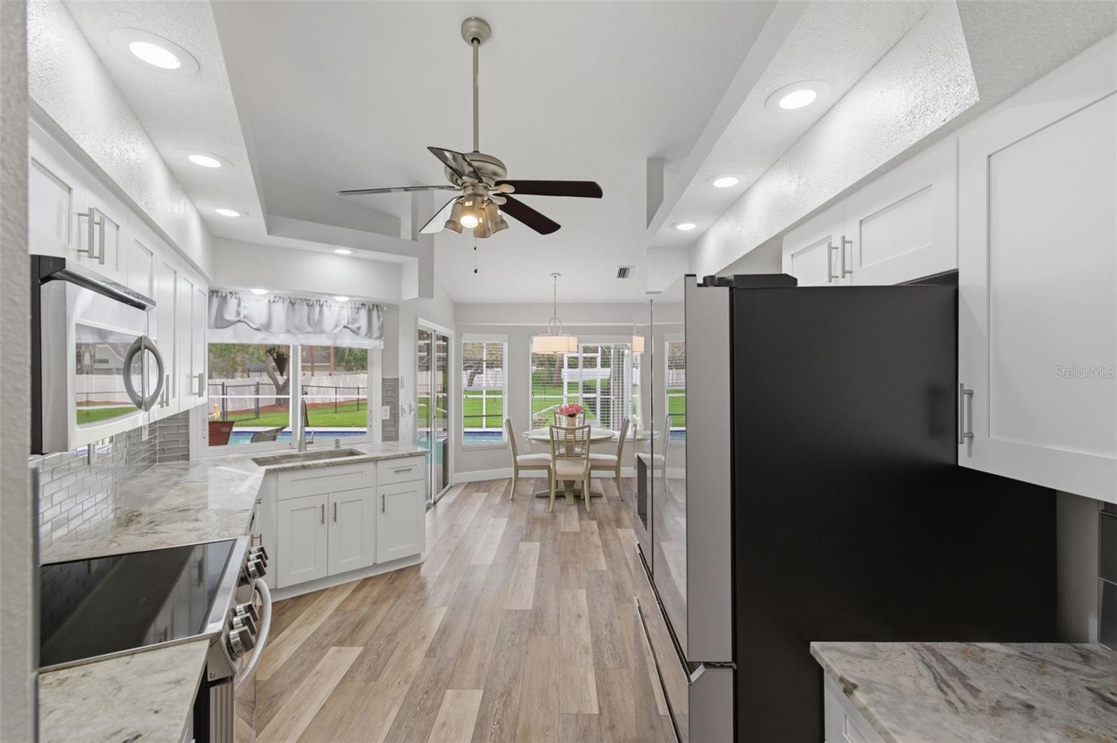 AUTUMN OAKS - Residential