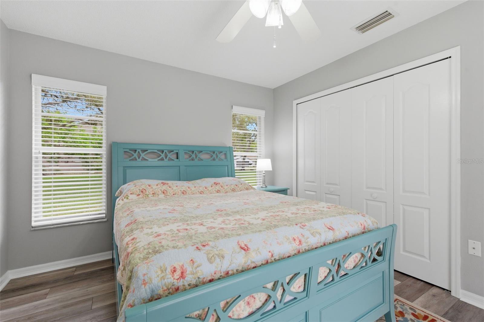 AUTUMN OAKS - Residential