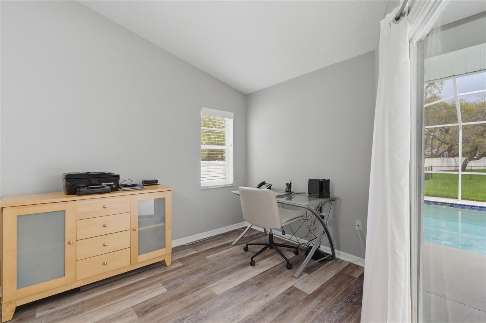 AUTUMN OAKS - Residential