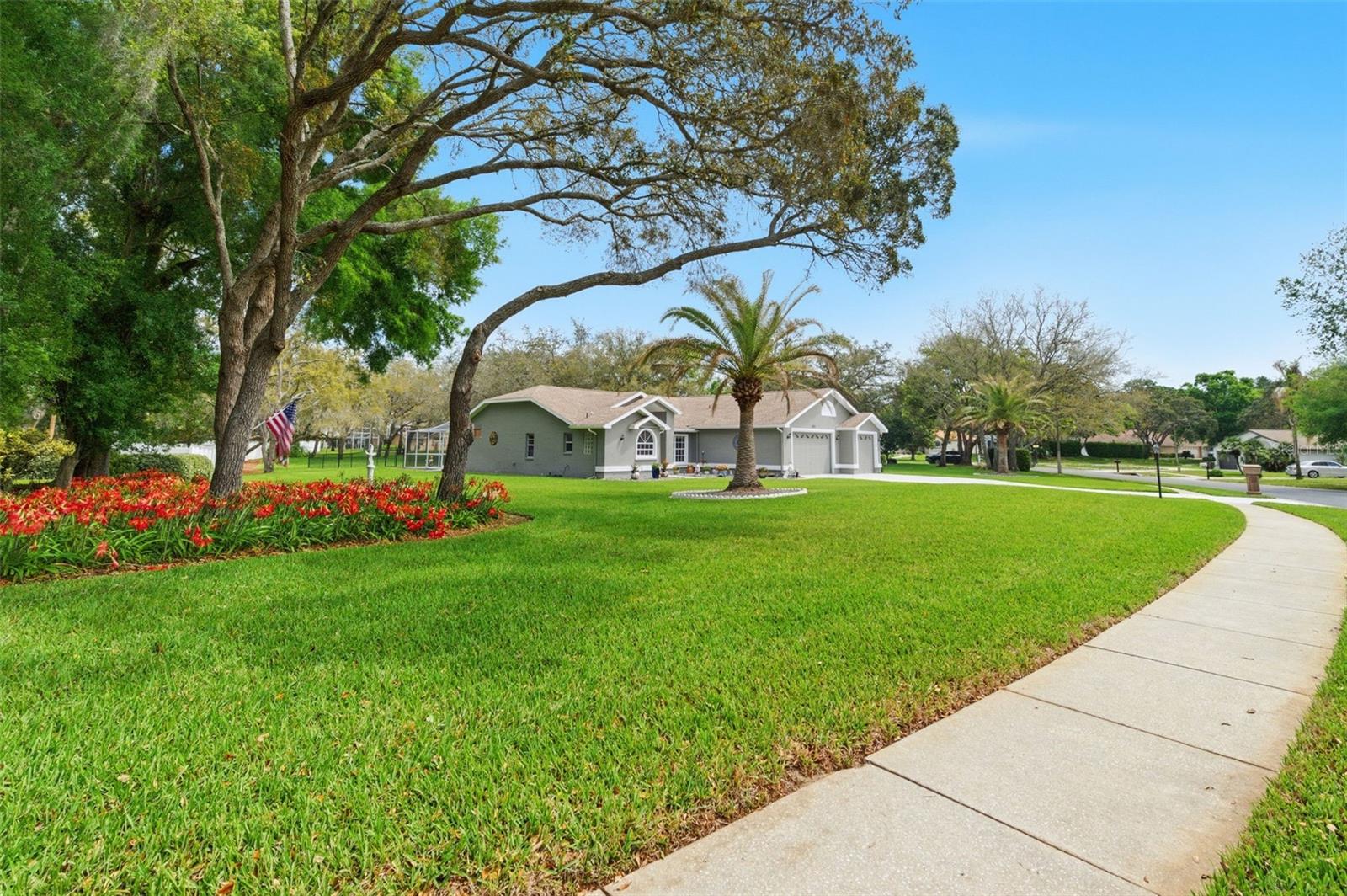 AUTUMN OAKS - Residential