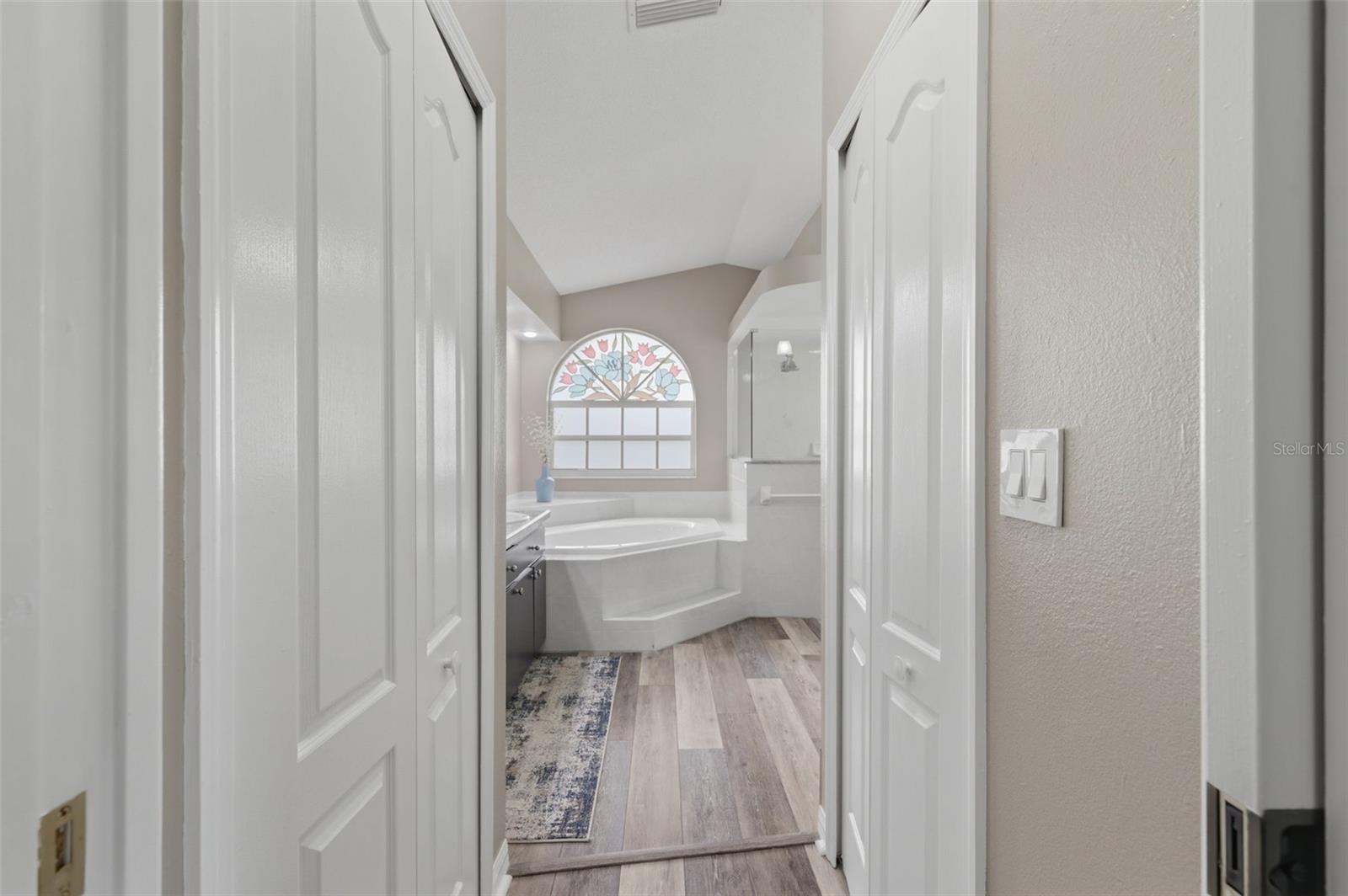 AUTUMN OAKS - Residential