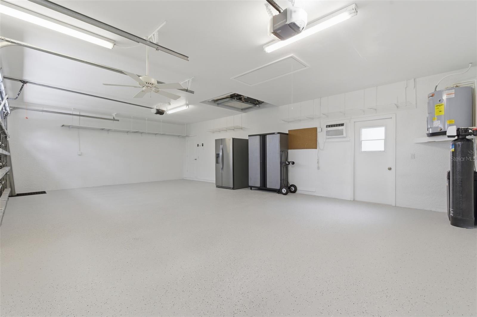 AUTUMN OAKS - Residential