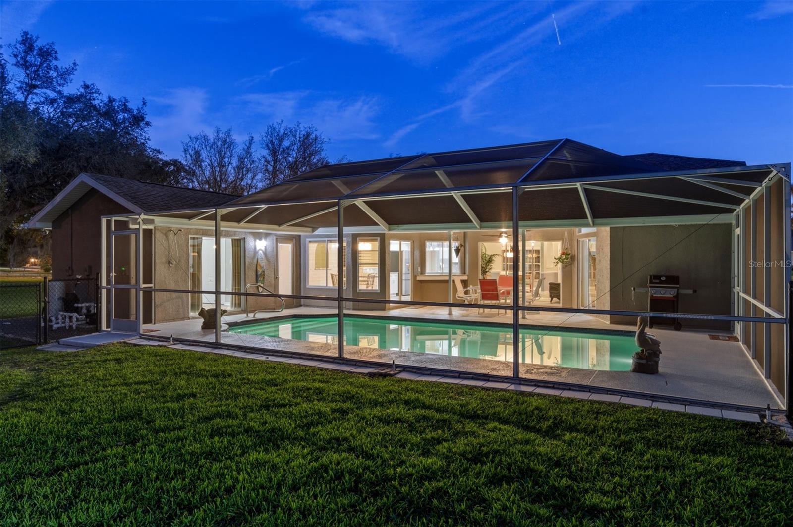 AUTUMN OAKS - Residential