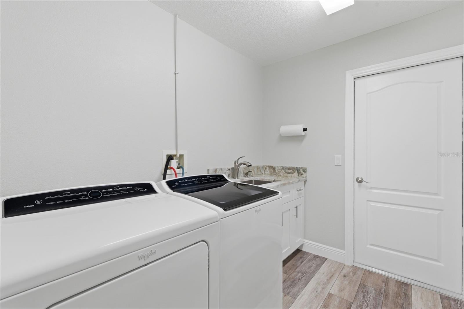 AUTUMN OAKS - Residential