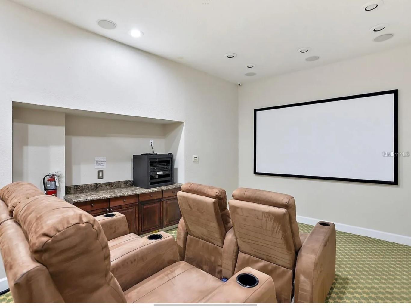 LEXINGTON PLACE CONDO - Residential