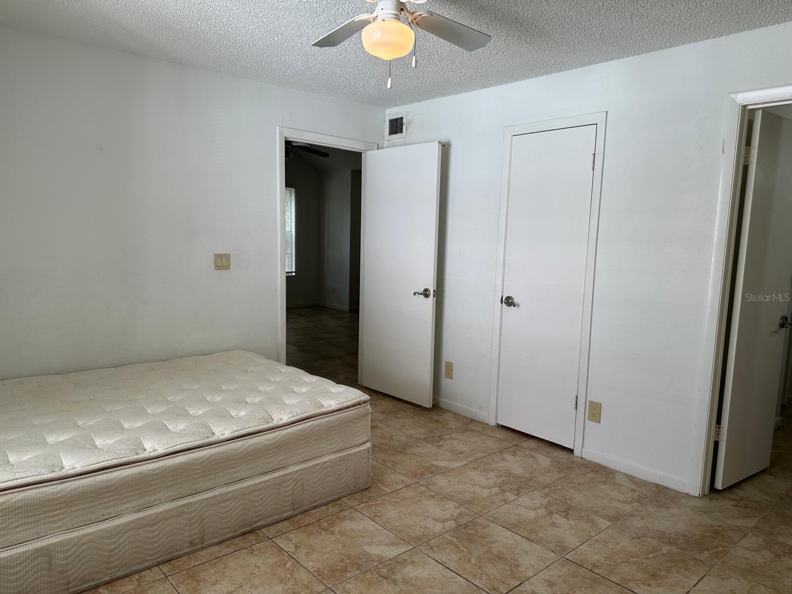 LEXINGTON PLACE CONDO - Residential