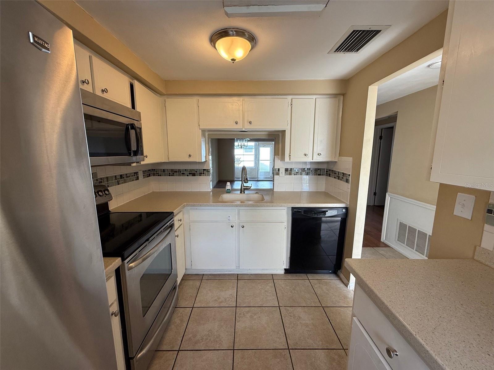 GARDENS OF BEACON SQUARE CONDO - Residential