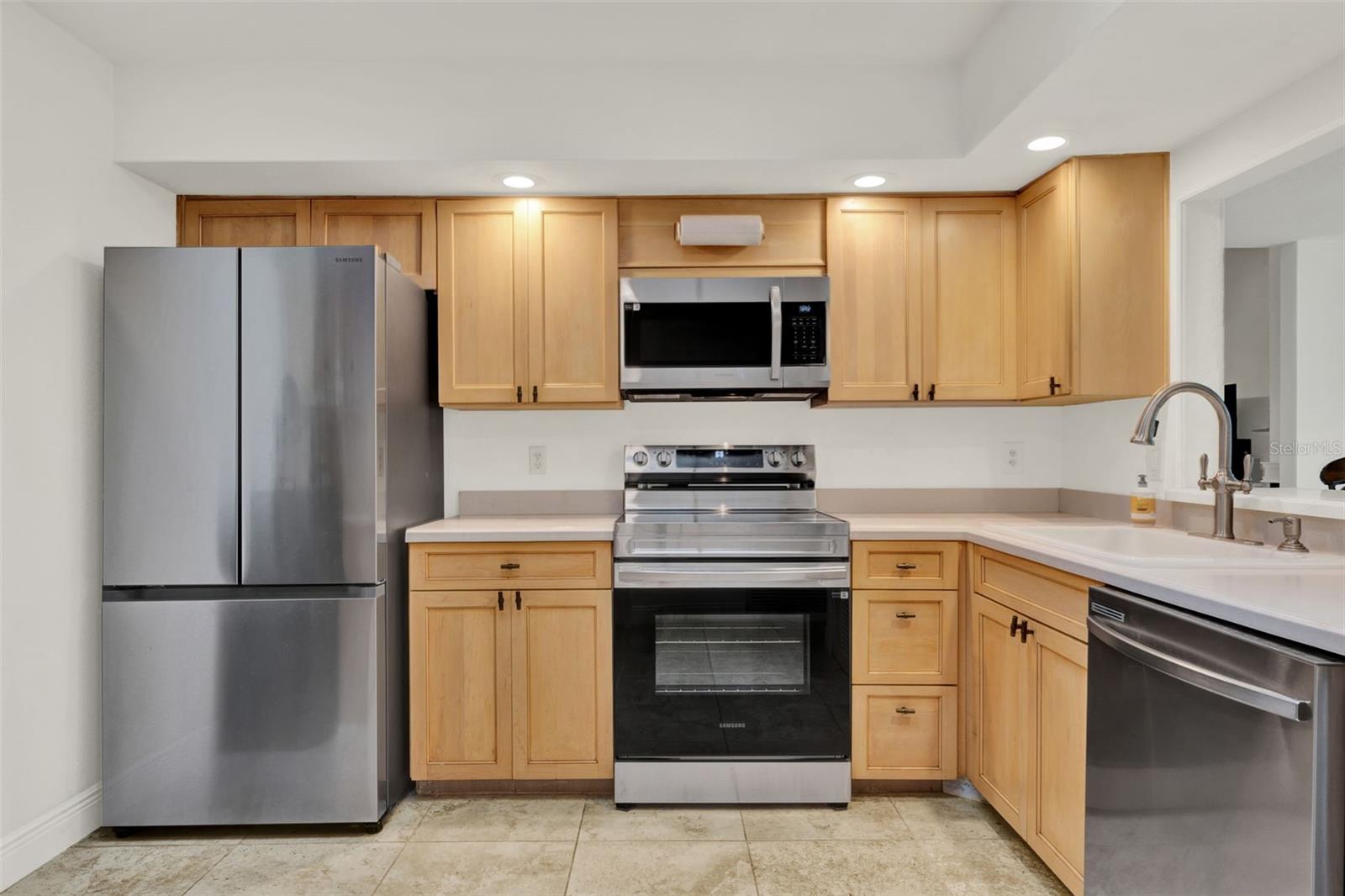8248 LIMETREE COURT