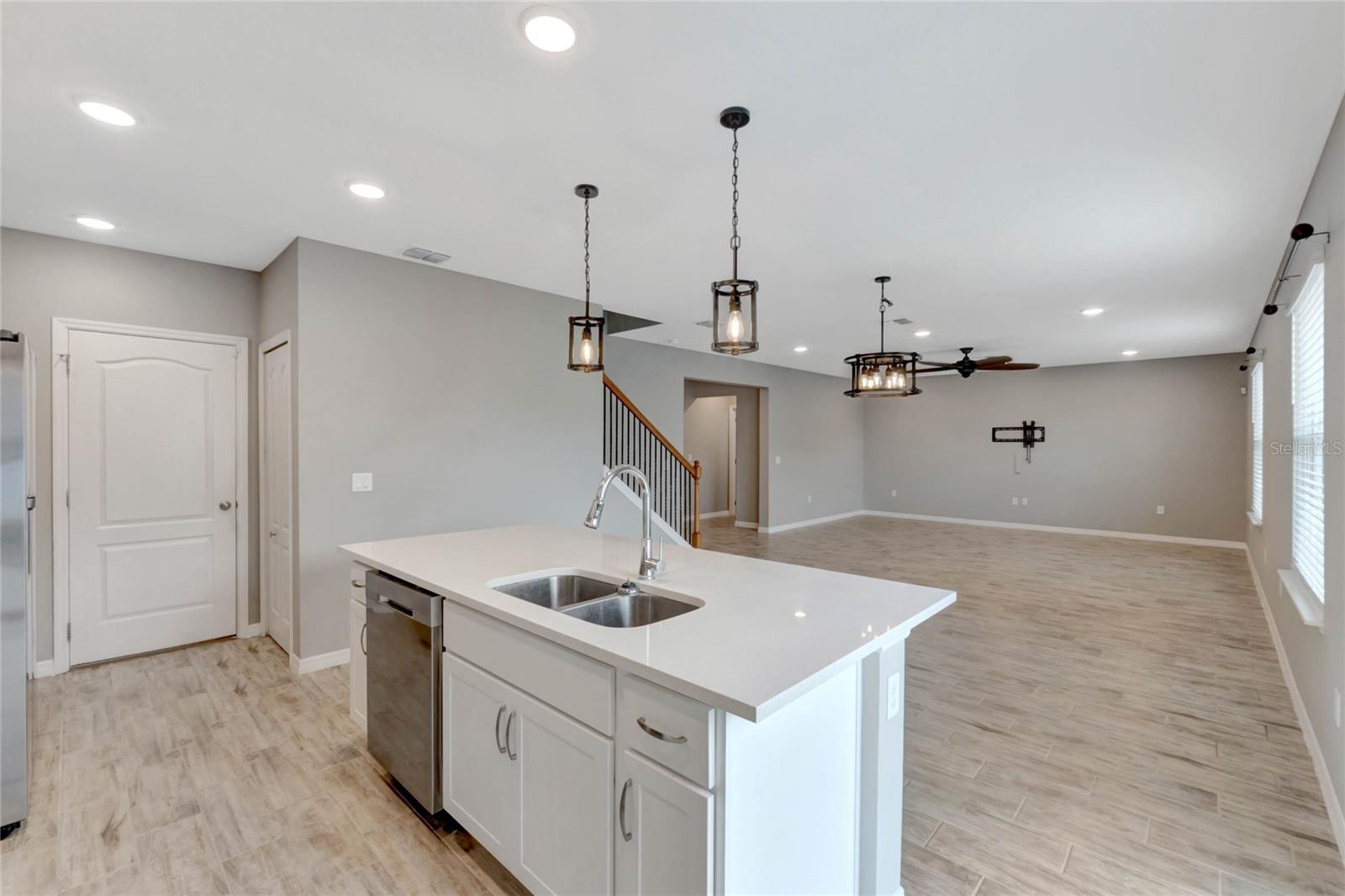 GLEN PH 10 - Residential