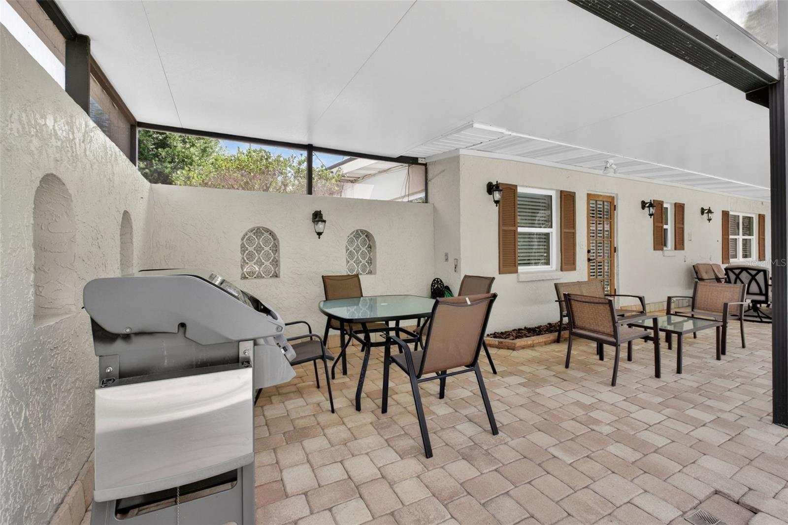 SANLANDO SPRINGS - Residential