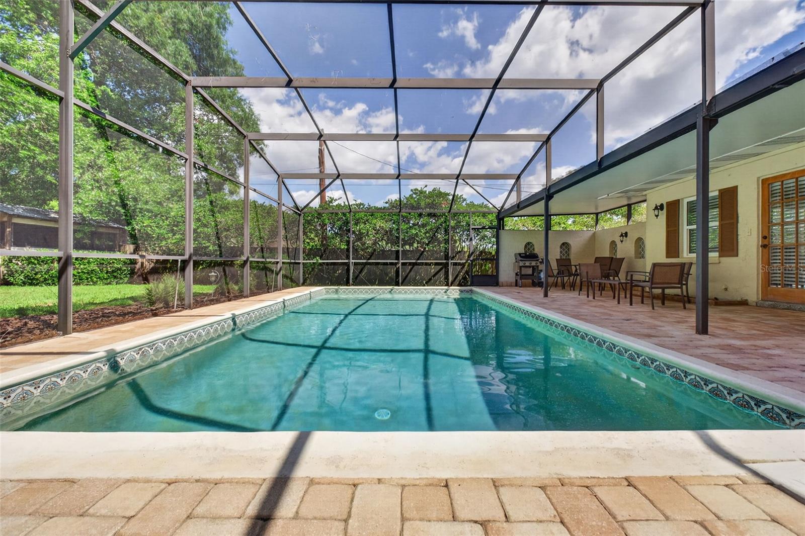 SANLANDO SPRINGS - Residential