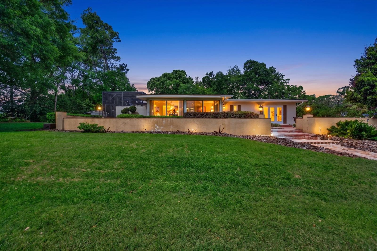 SANLANDO SPRINGS - Residential