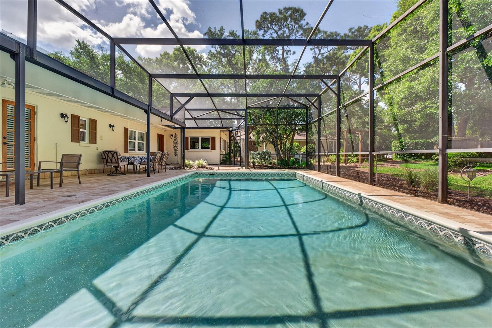 SANLANDO SPRINGS - Residential