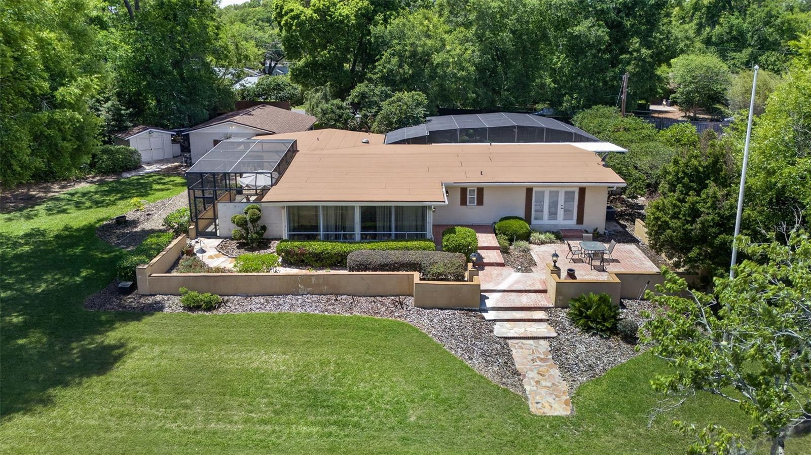 SANLANDO SPRINGS - Residential