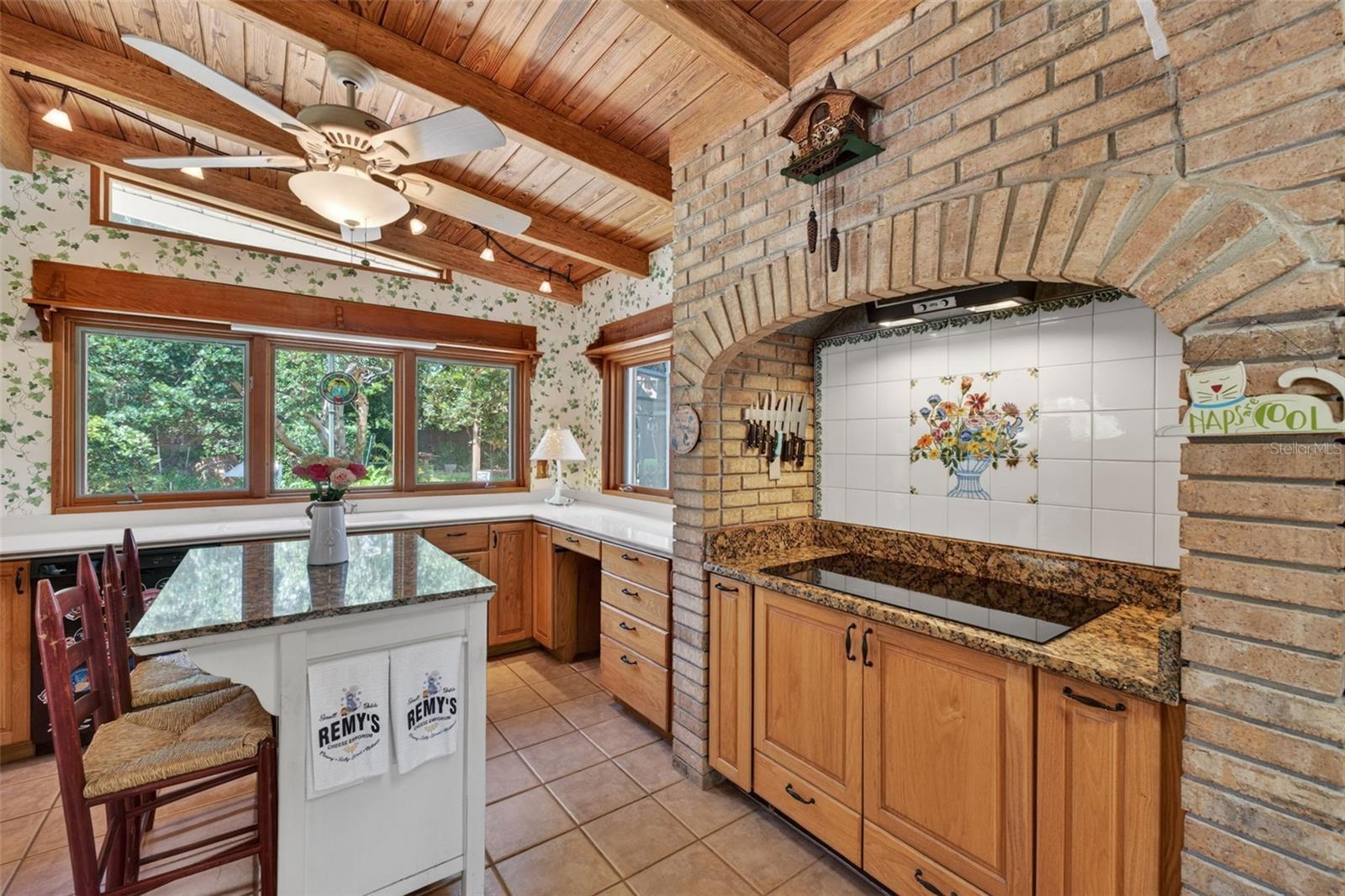 SANLANDO SPRINGS - Residential