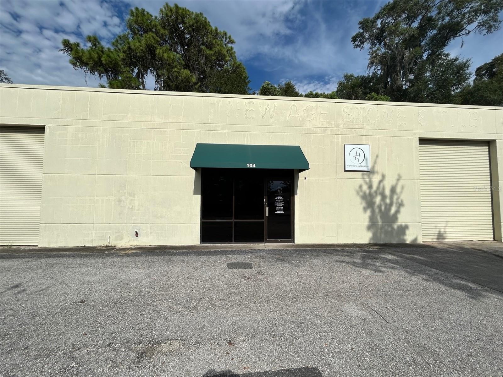 BISON INDUST PARK - Commercial Lease