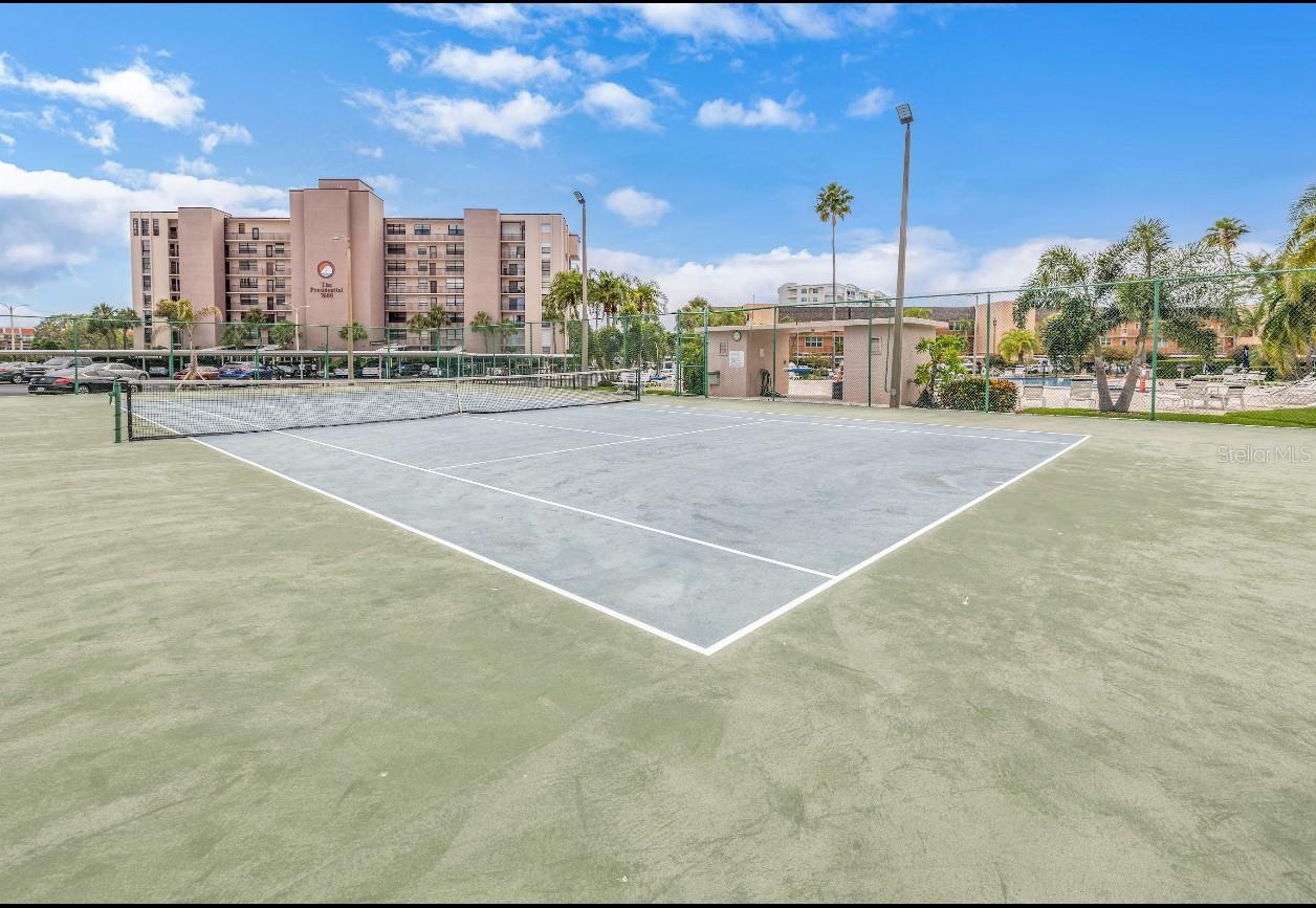 BAY ISLAND GROUP 10 - Residential Lease