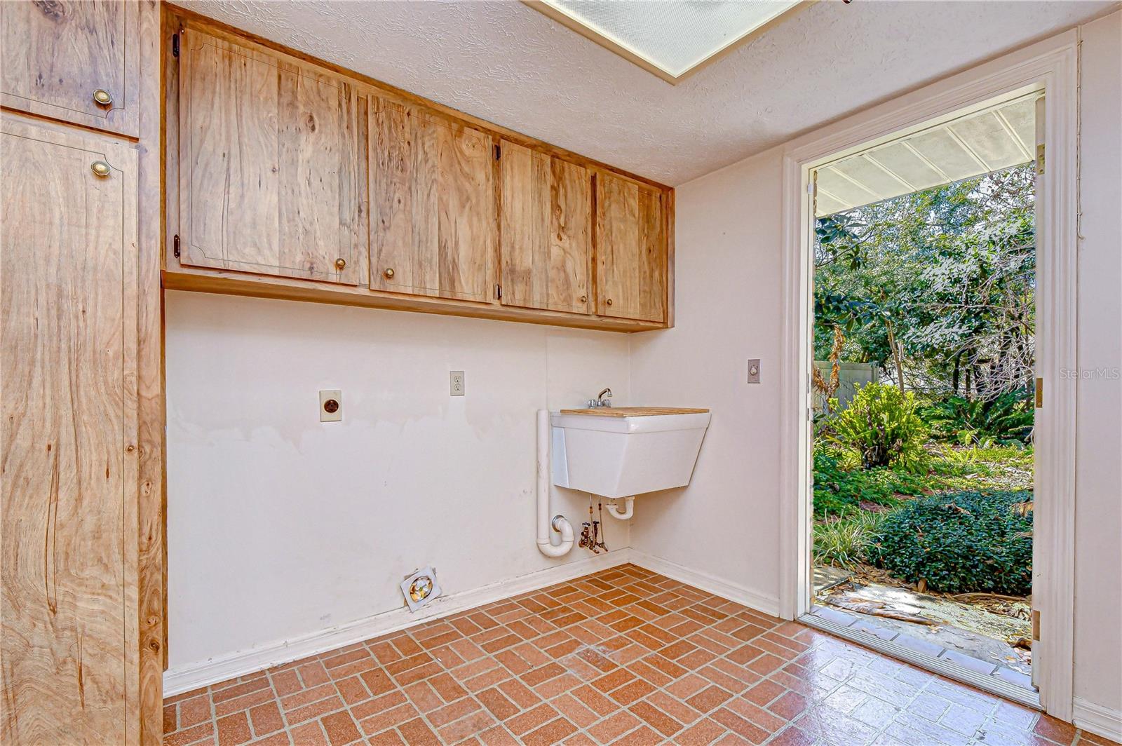 OAKLAN SUB - Residential