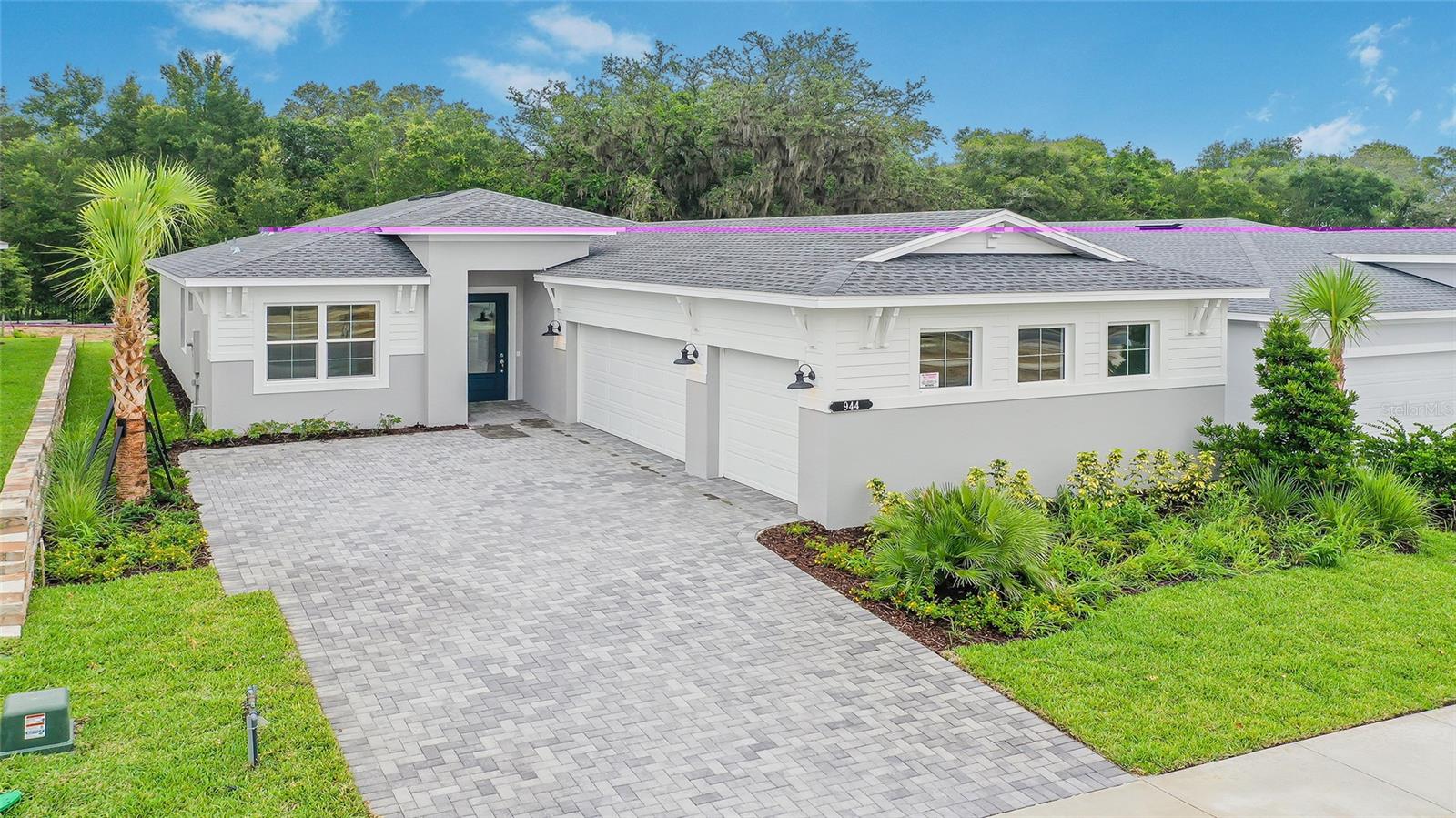 944 CLUB CRESSWIND DRIVE