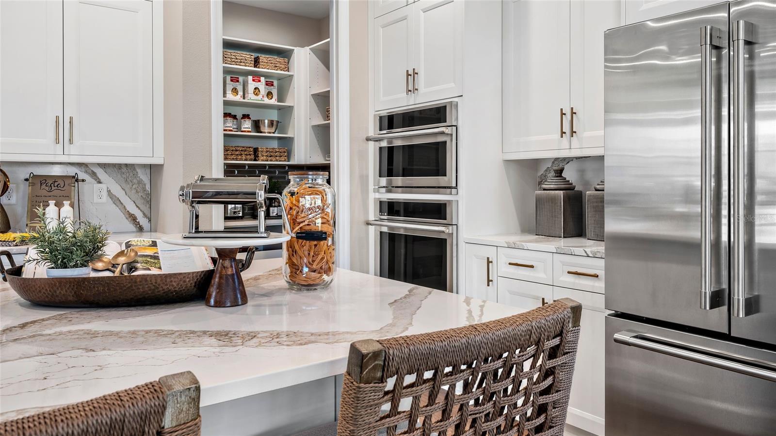 944 CLUB CRESSWIND DRIVE