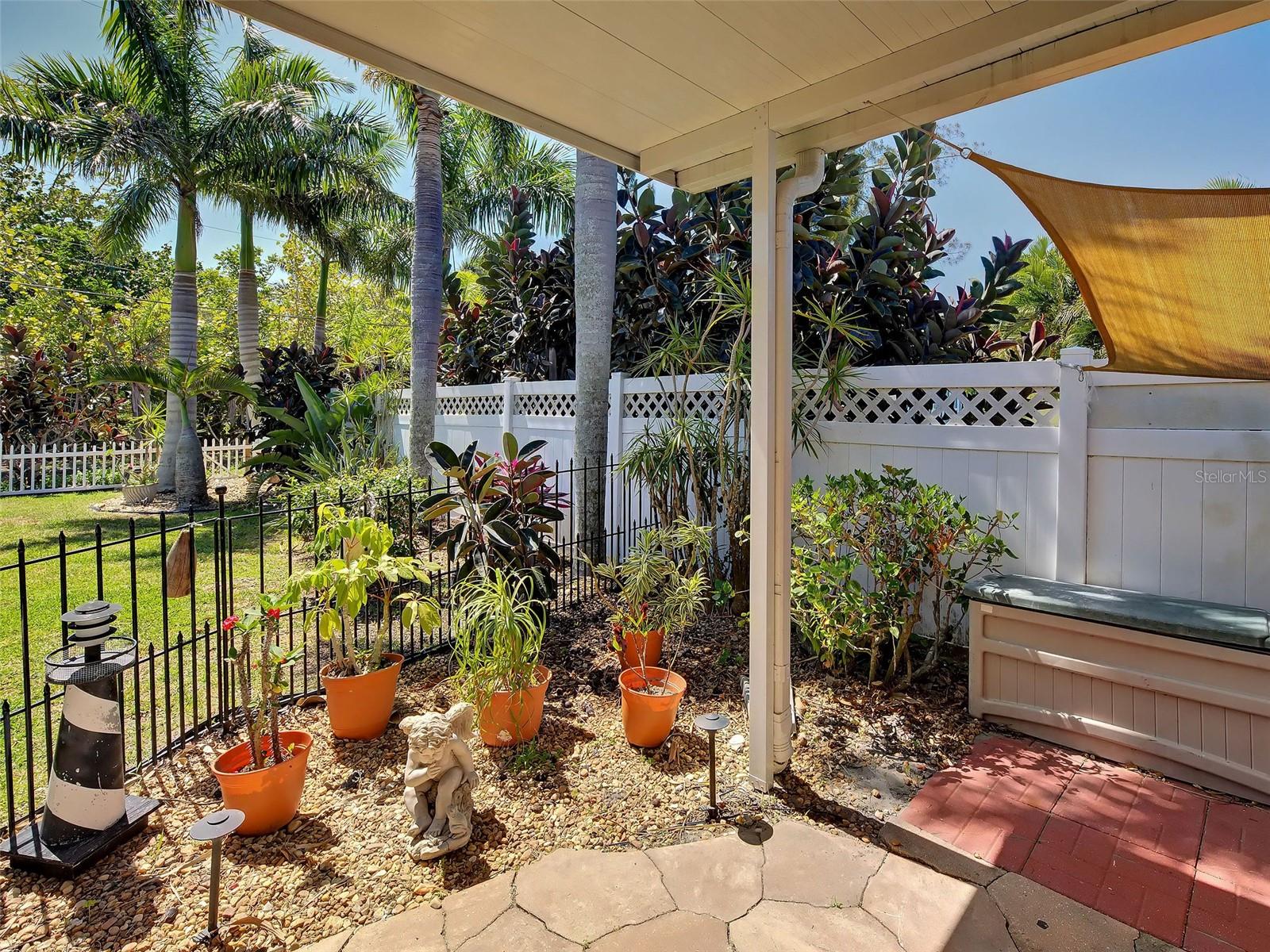 TWIN ISLES ESTATES - Residential