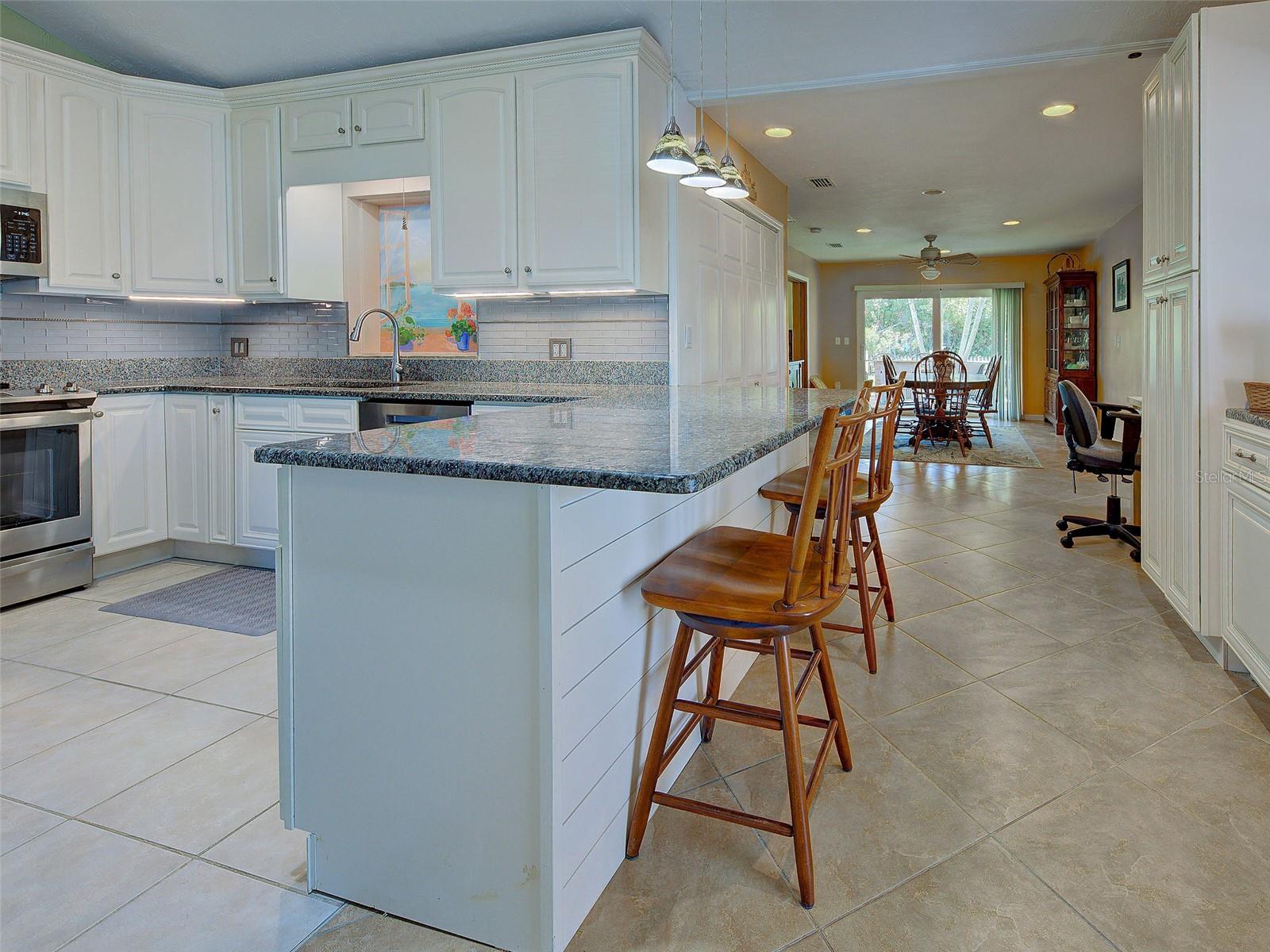 TWIN ISLES ESTATES - Residential