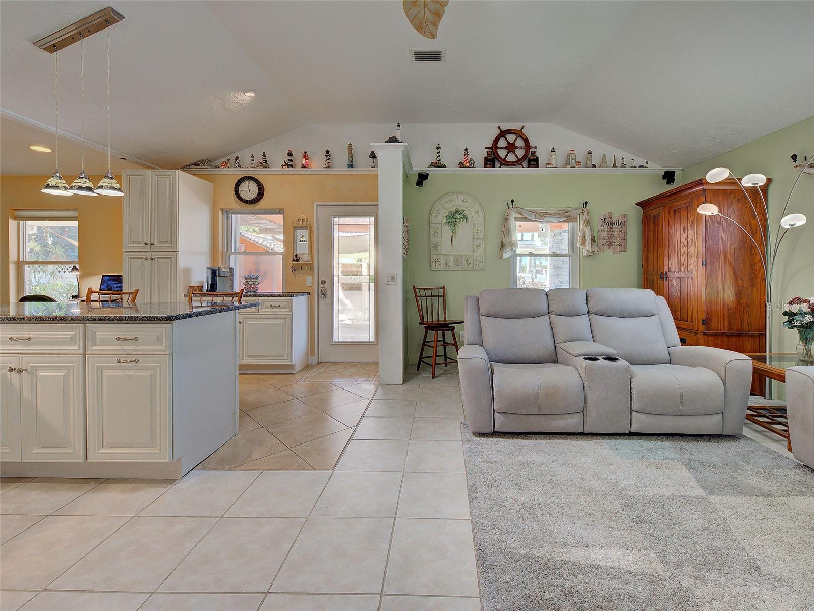 TWIN ISLES ESTATES - Residential