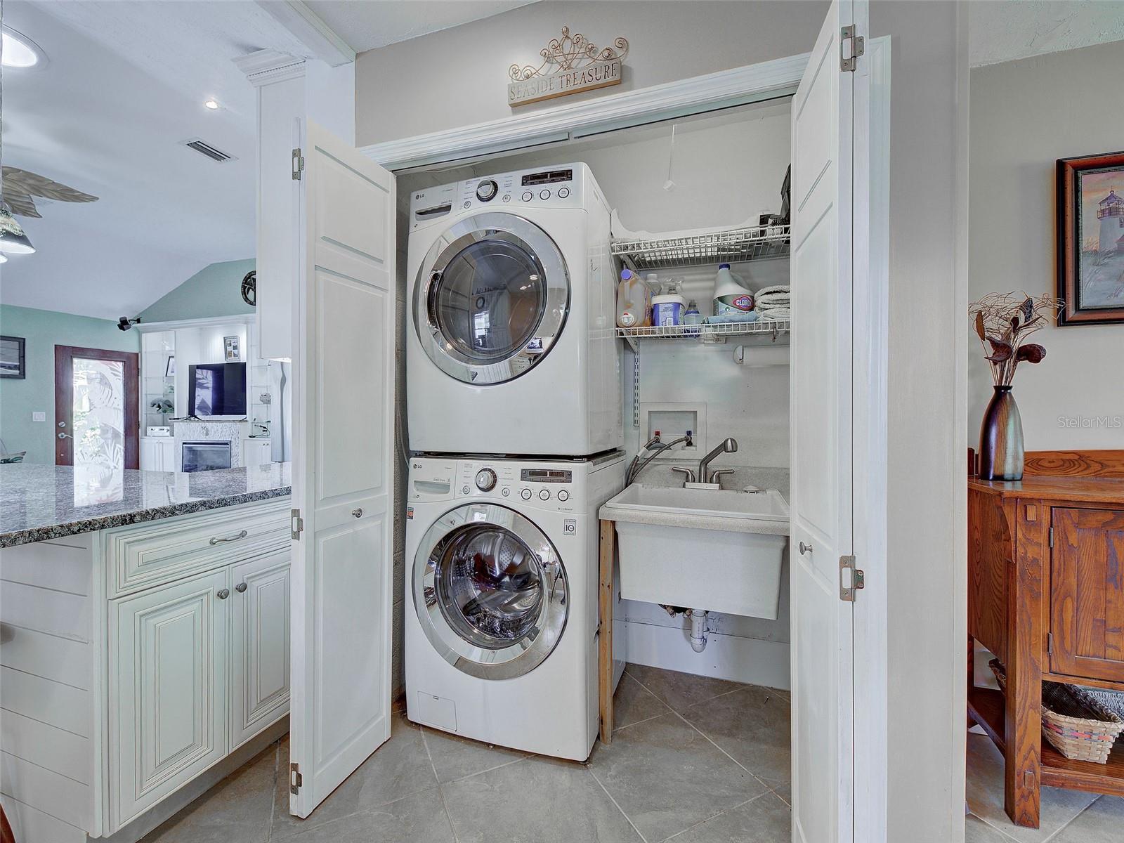 TWIN ISLES ESTATES - Residential