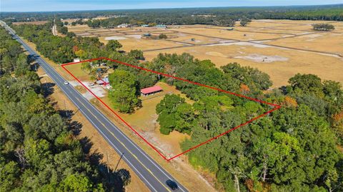 Tiny photo for 2451 SE Highway 41, Morriston, FL 32668 (MLS # OM713731)