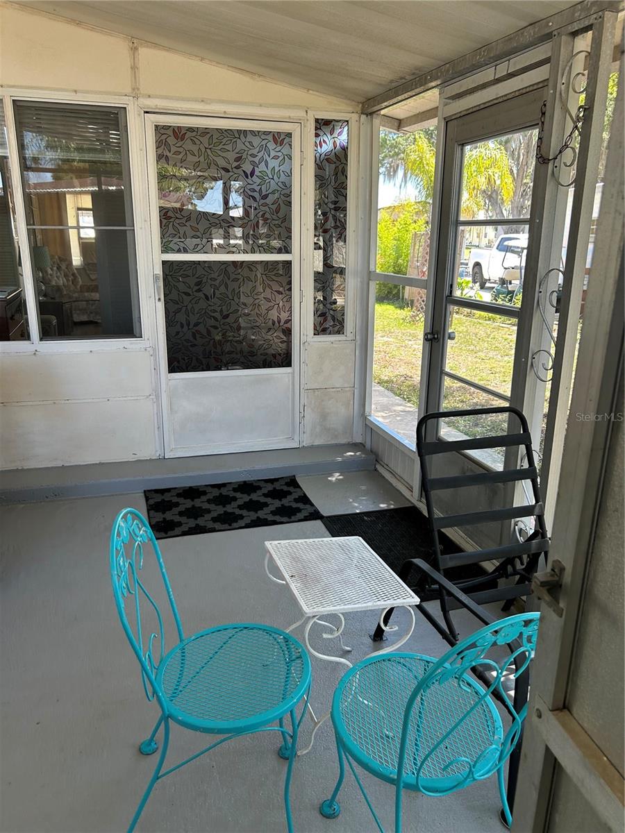 SADDLEBAG LAKE - Residential