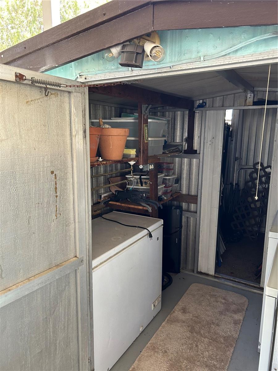 SADDLEBAG LAKE - Residential