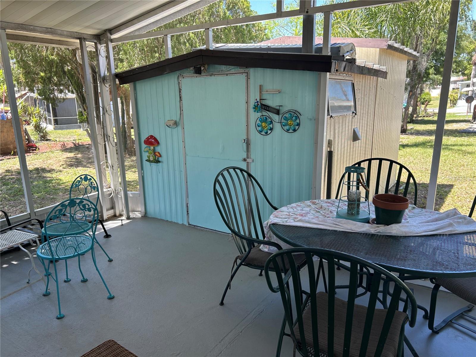 SADDLEBAG LAKE - Residential