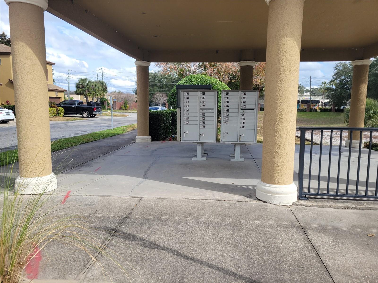 VILLAS/WOODSMERE 01-4 & 06 & 07 - Residential