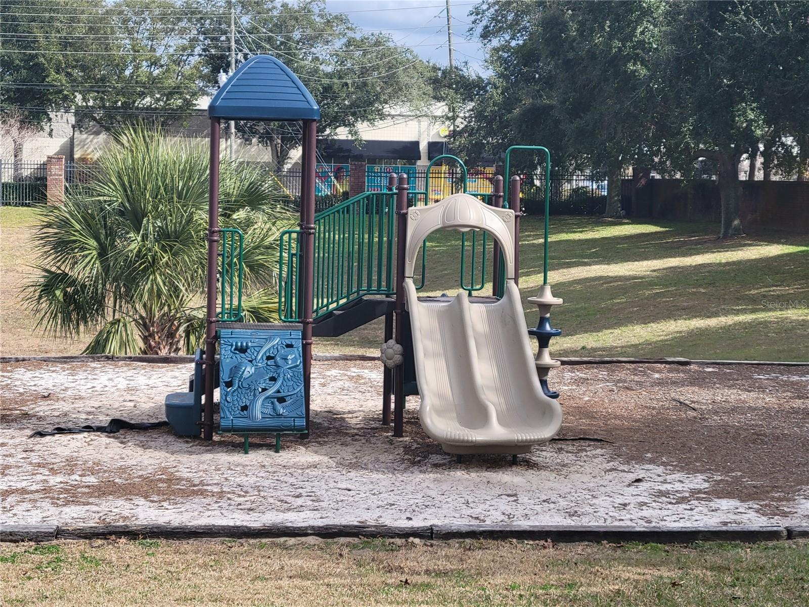 VILLAS/WOODSMERE 01-4 & 06 & 07 - Residential