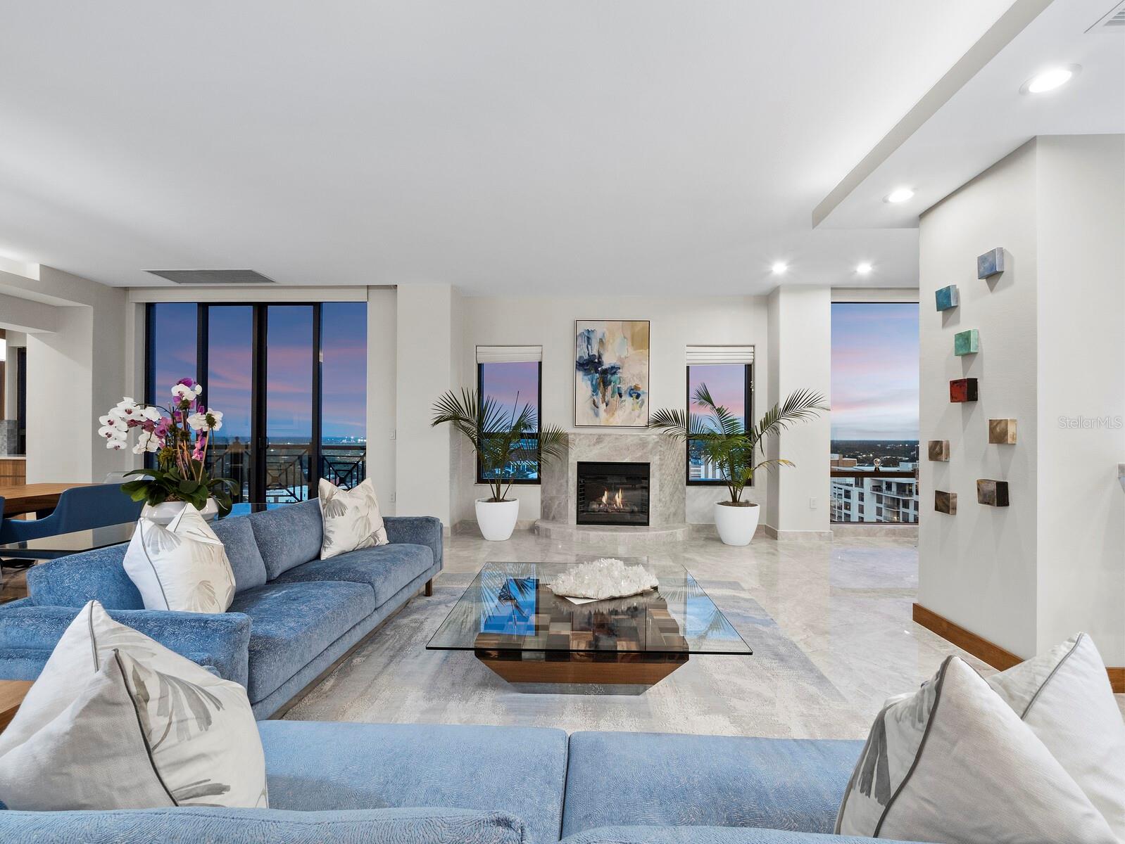 PLAZA AT 05 POINTS RESIDENCES - Residential