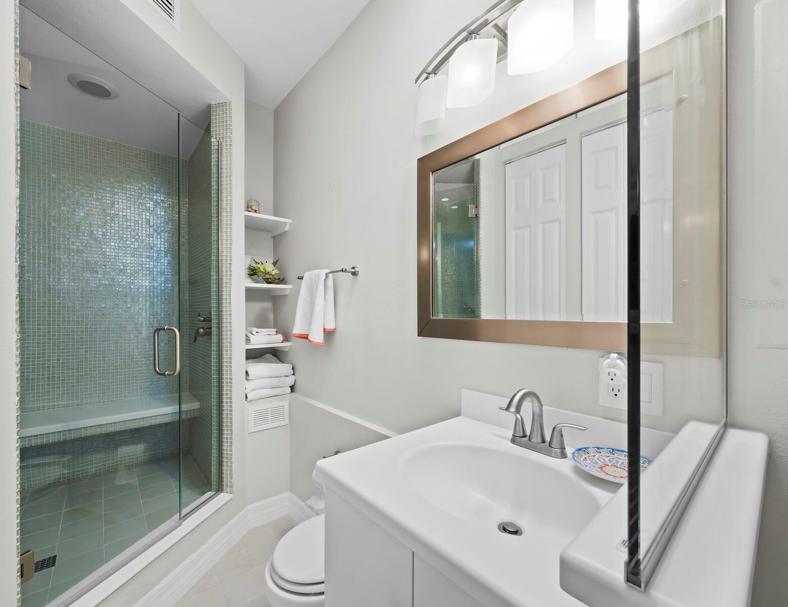 PLAZA AT 05 POINTS RESIDENCES - Residential