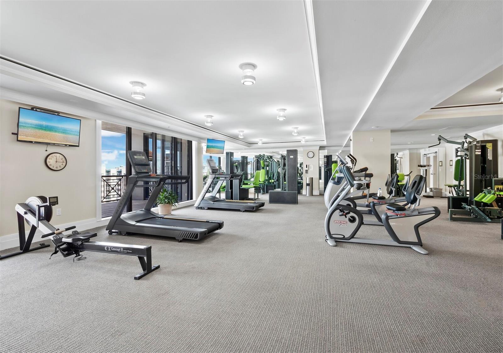 PLAZA AT 05 POINTS RESIDENCES - Residential