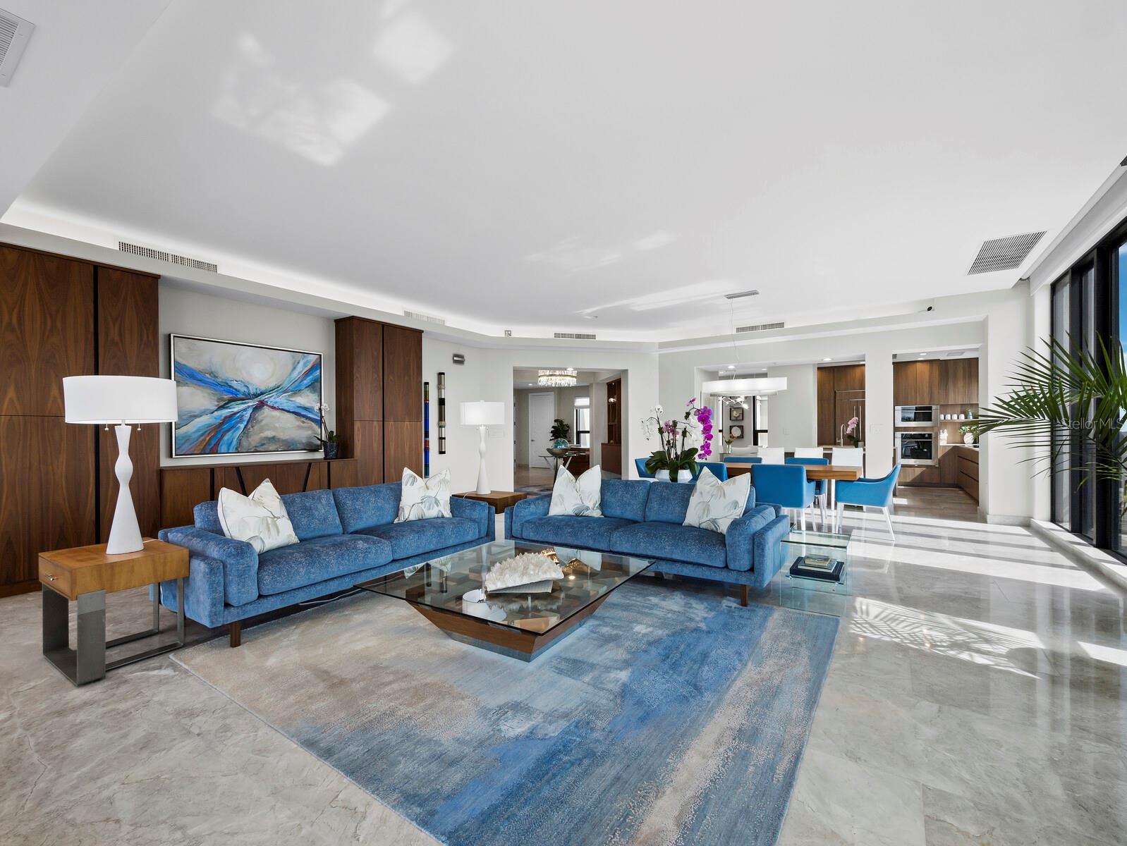 PLAZA AT 05 POINTS RESIDENCES - Residential