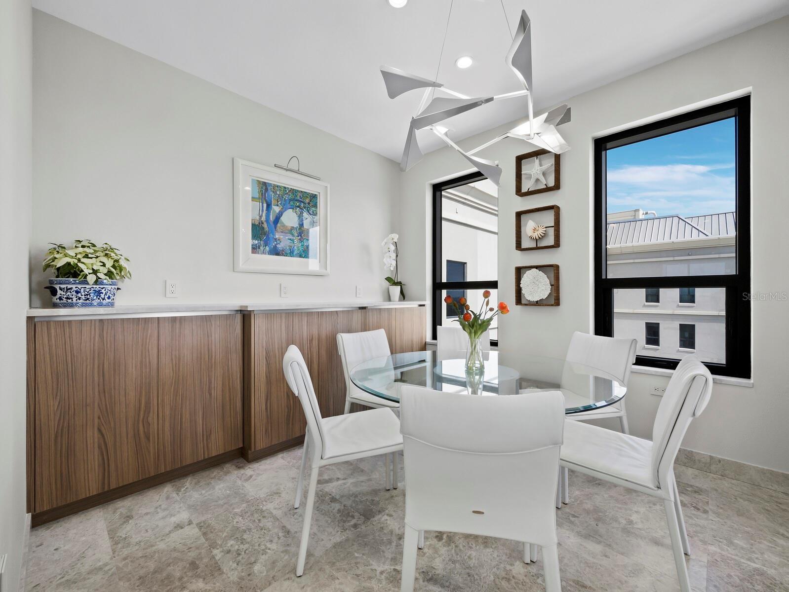 PLAZA AT 05 POINTS RESIDENCES - Residential