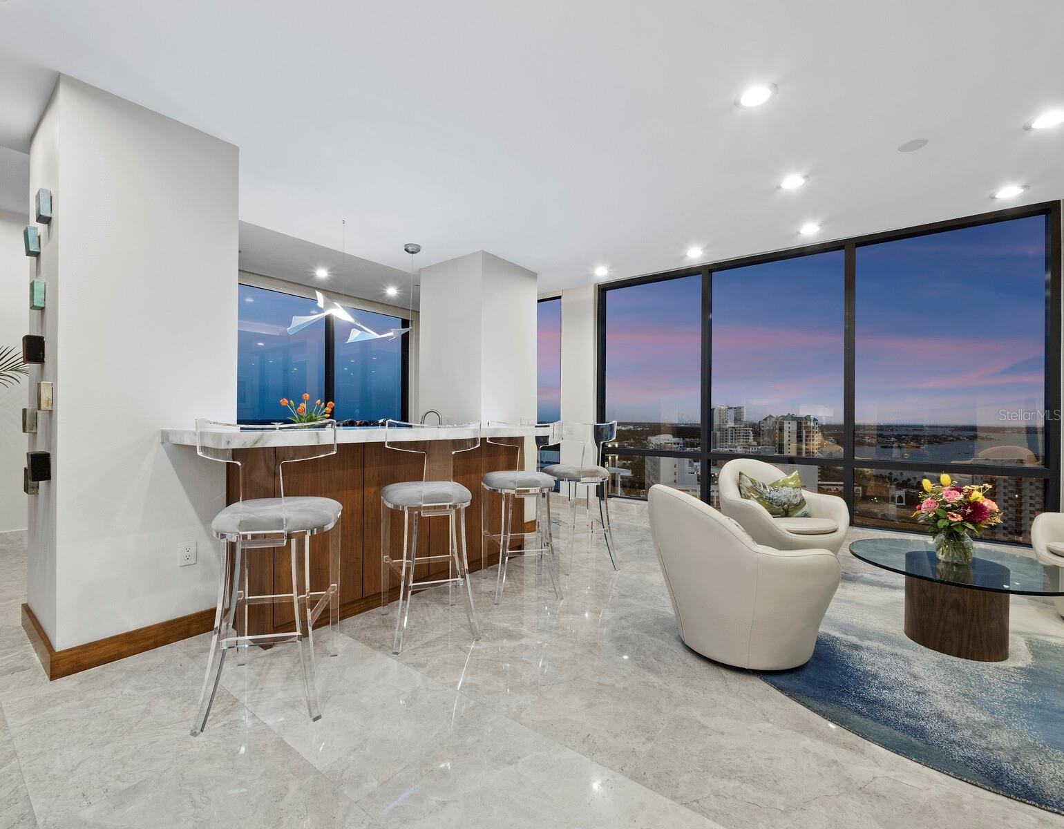 PLAZA AT 05 POINTS RESIDENCES - Residential