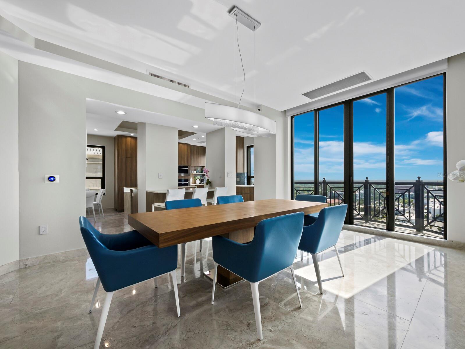 PLAZA AT 05 POINTS RESIDENCES - Residential