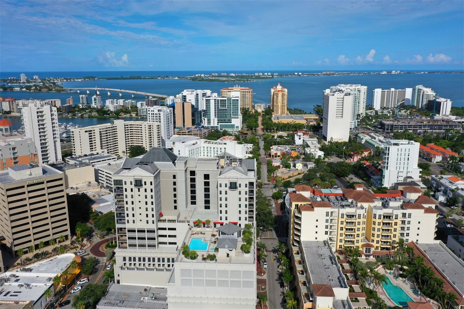 PLAZA AT 05 POINTS RESIDENCES - Residential