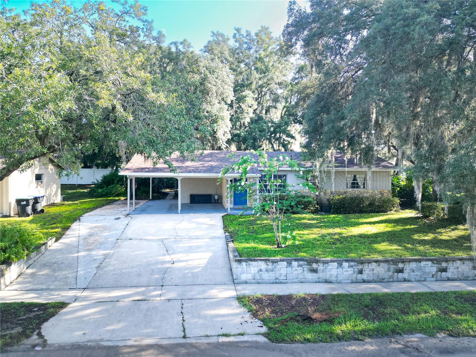 Photo 19 of 29 of 6409 BREEZEWOOD STREET house